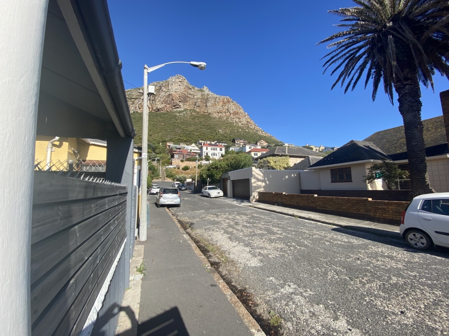 To Let commercial Property for Rent in Muizenberg Western Cape